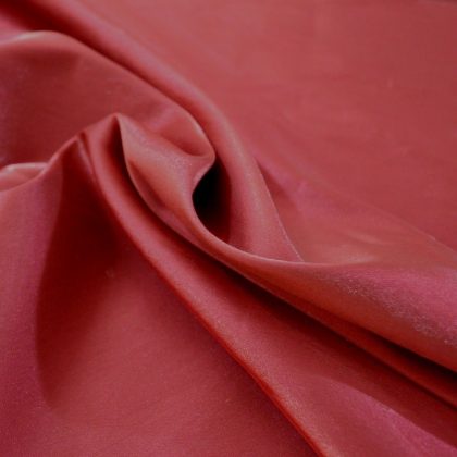 SATEN C/SPANDEX BORDO 1.50