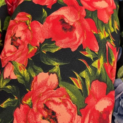 MECANICA ESTAMPADA FLORES FONDO NEGRO 1.50