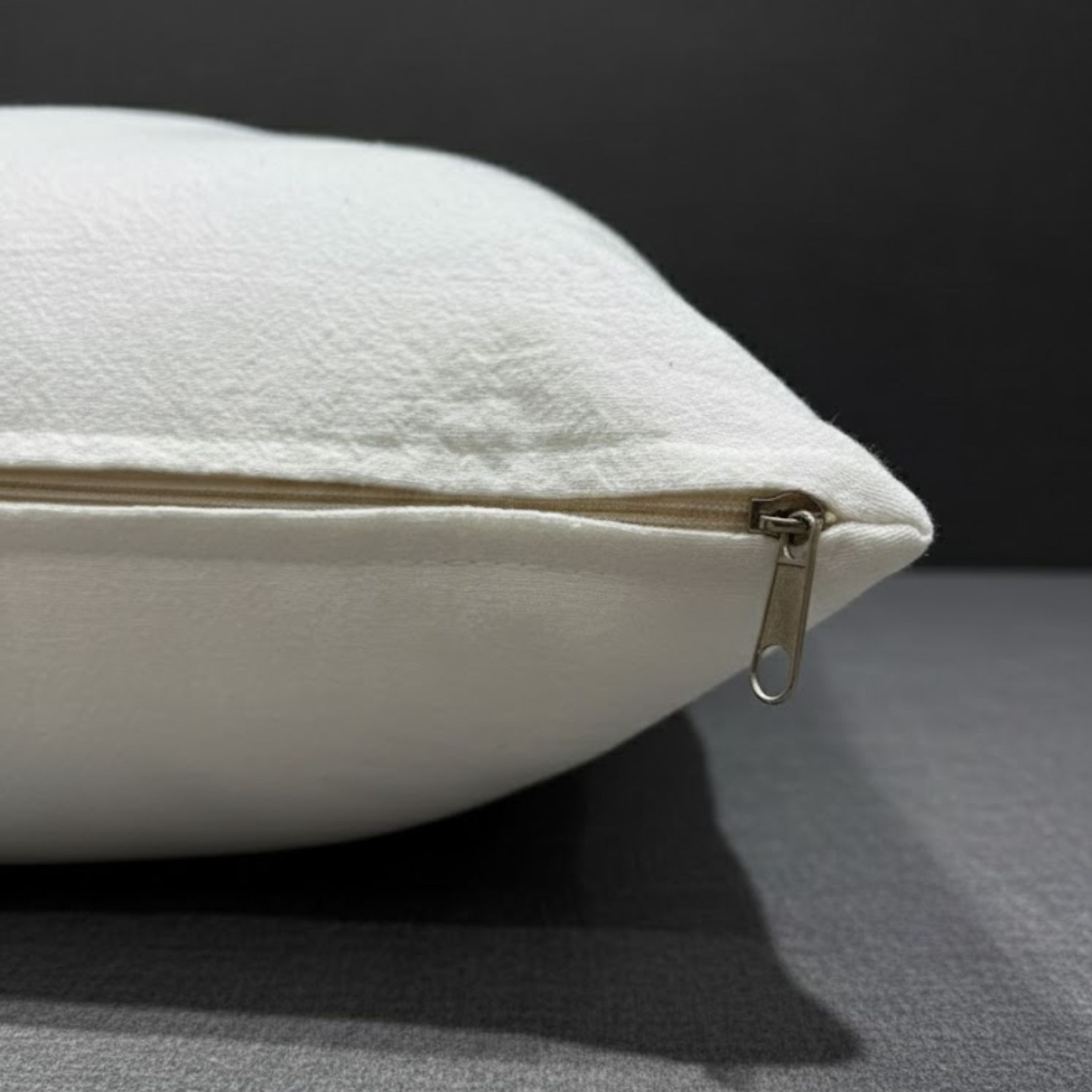 FUNDA DE ALMOHADON TUSOR OFF WHITE 45 x 45 CM - Imagen 2